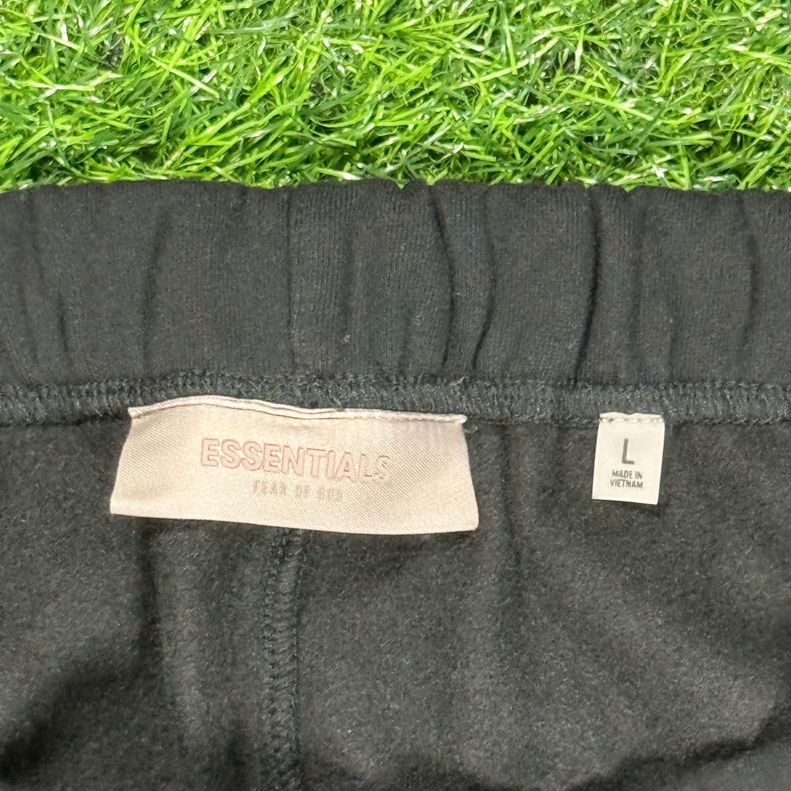 Fear of God Essentials Shorts SS22 Stretch Limo Black - 100% Authentic (XS-XL)