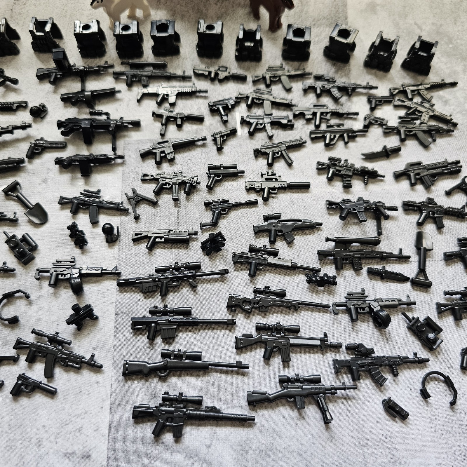 Multipack Soldier Weapons Accessories Gun Armor Helmet Lot for Minifigures BX01