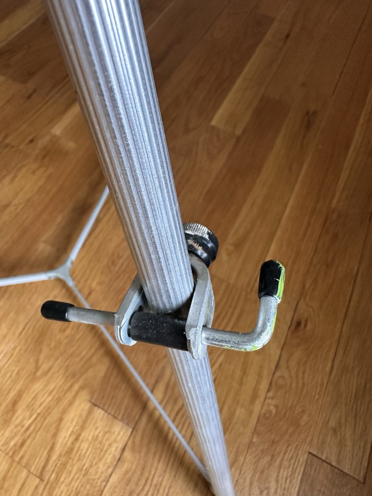 Vintage Stanrite 200 ‘Special’ Easel With Telescoping Legs