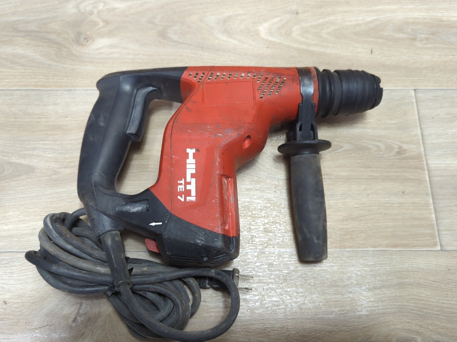 Hilti TE7 DRS Hammer Drill SDS Rotary Hammer with TE DRS-M01 Dust collector