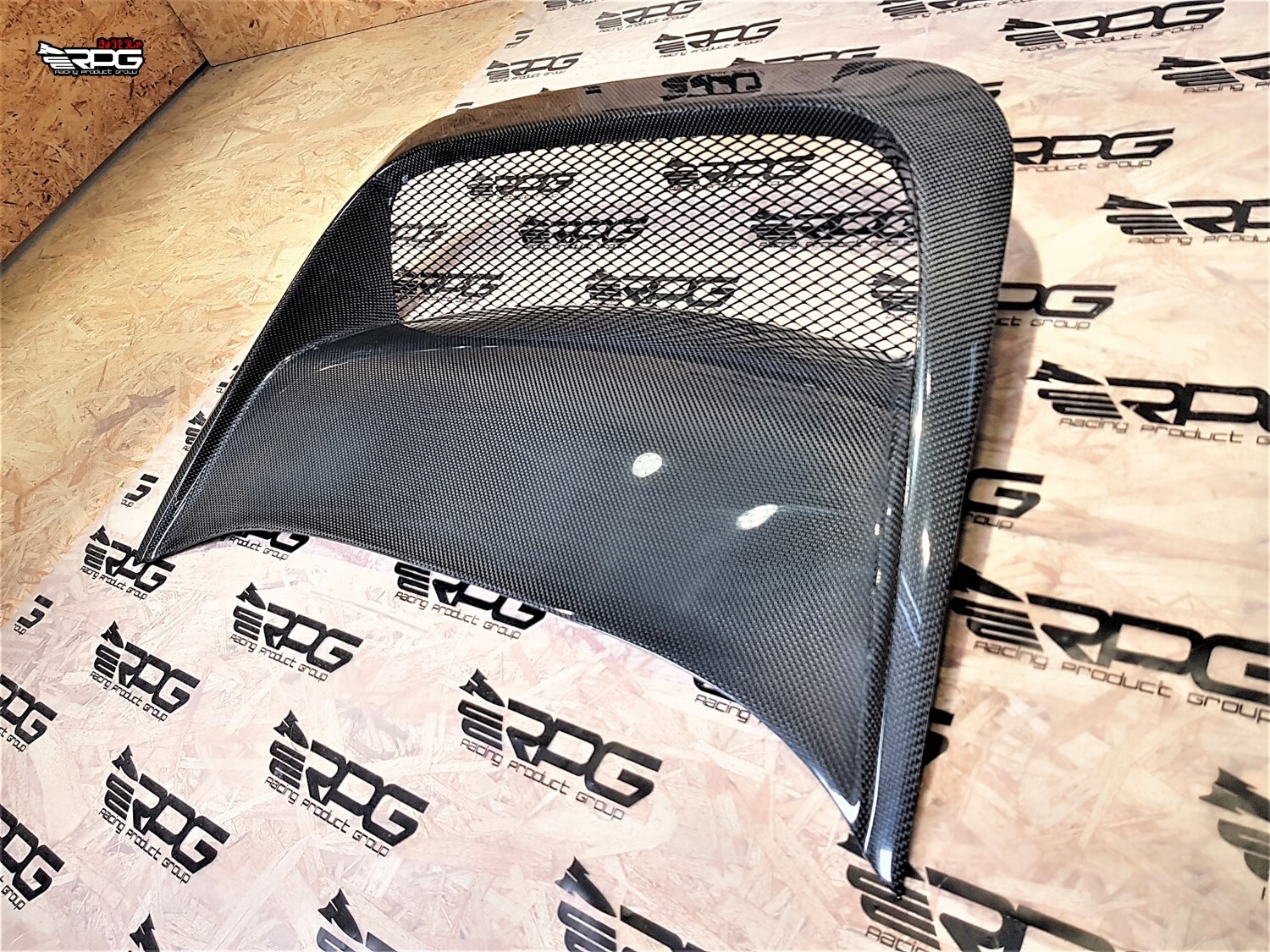 RPG Vacuum Plain Weave Carbon GTA Heat Extractor Hood Vent Scoop with Mesh Grill