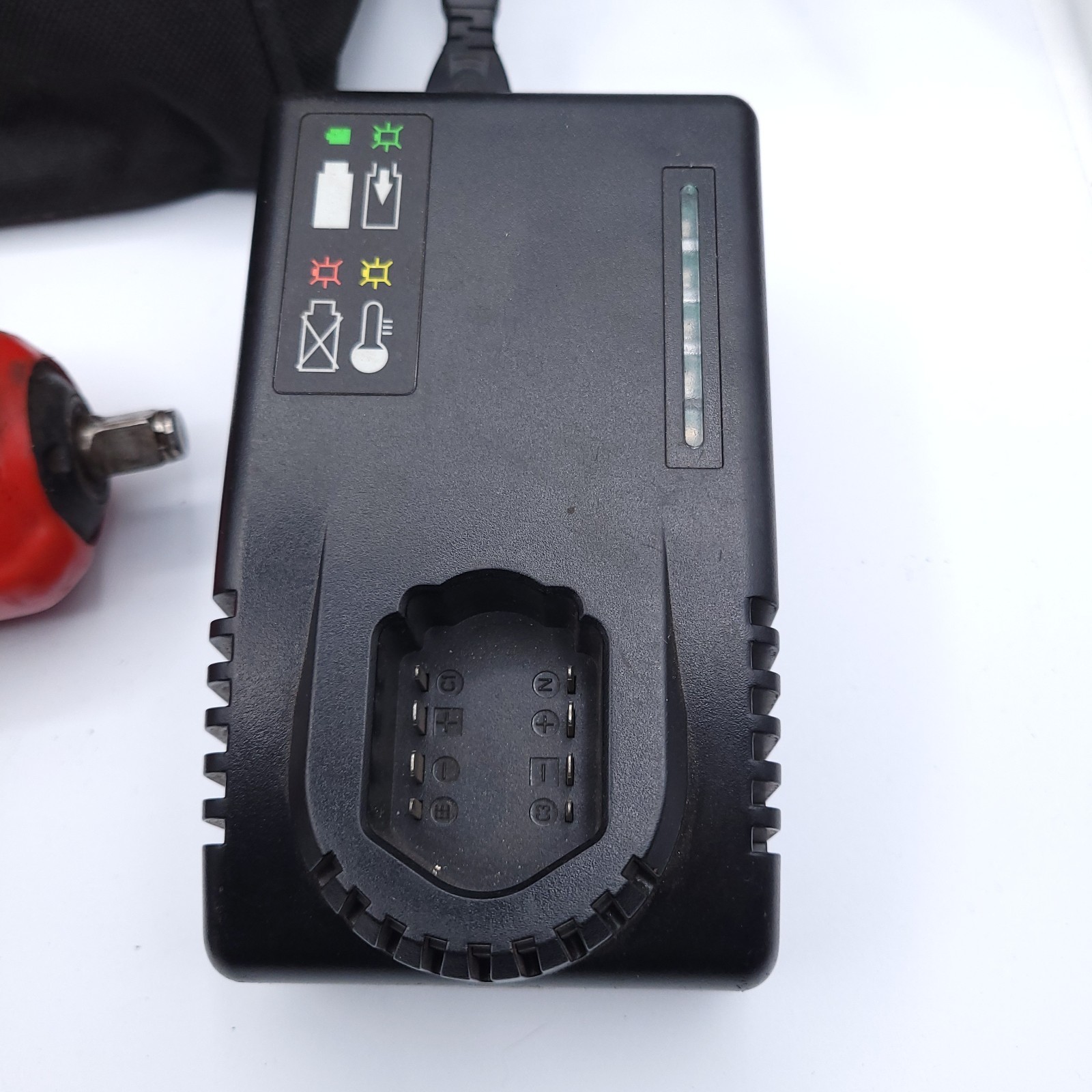 Snap-on Tools 3/8 Drive 14.4v Cordless Impact CT761A 2x Batteries & Charger