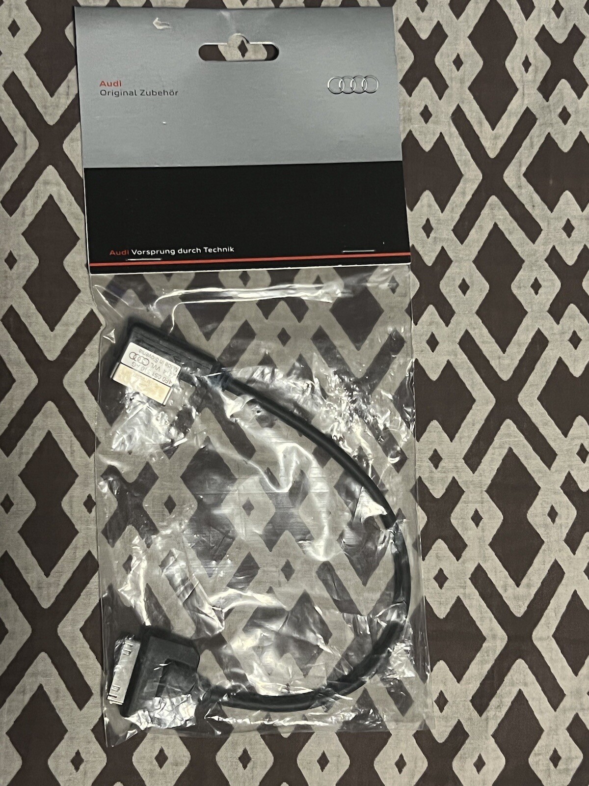 OEM Audi iPod AMI Cable