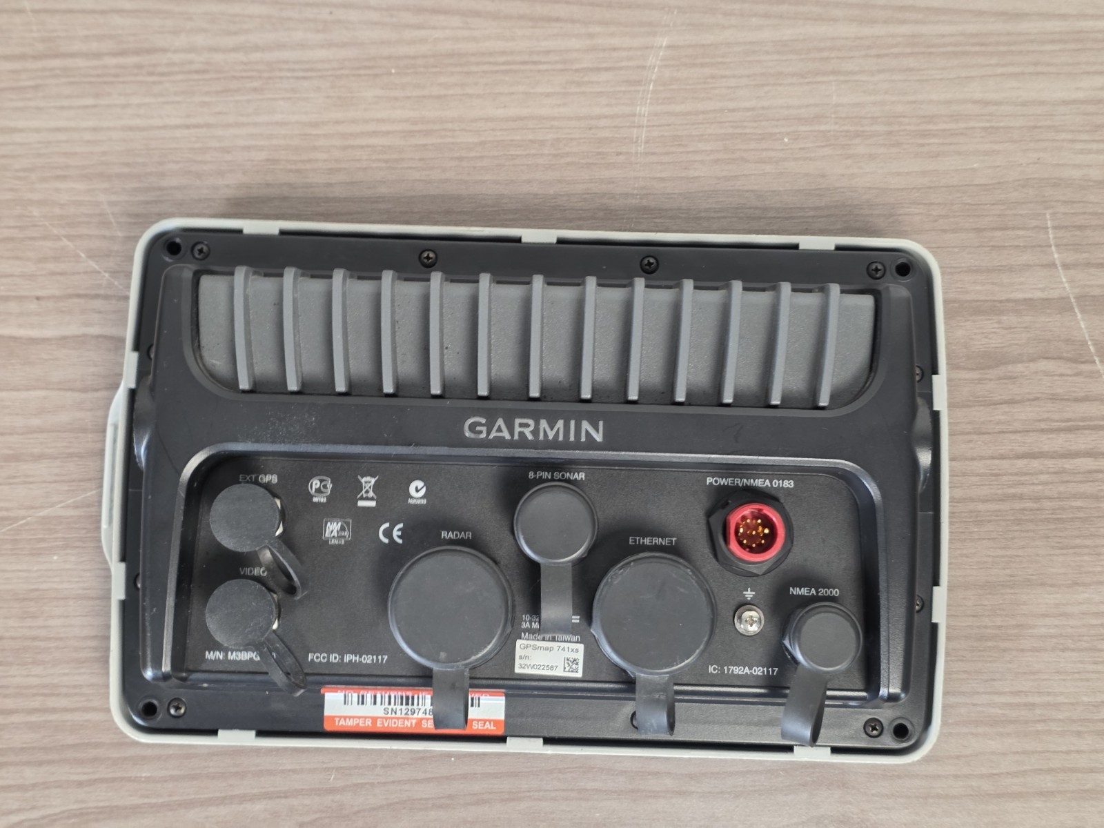 Garmin GPSmap 741XS GPS Chartplotter Multifunction Display W/ Cover & Cable