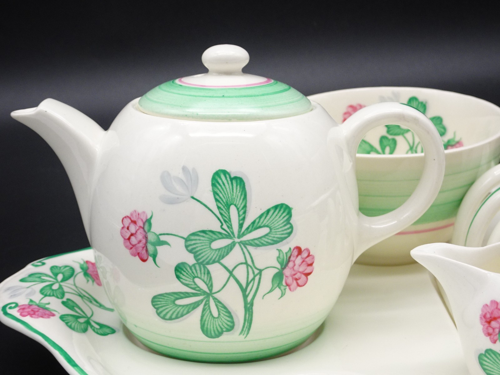 VINTAGE GRAY'S POTTERY SHAMROCK CLOVER LEAF 6 PC. BREAKFAST SET STOKE-ON-TRENT