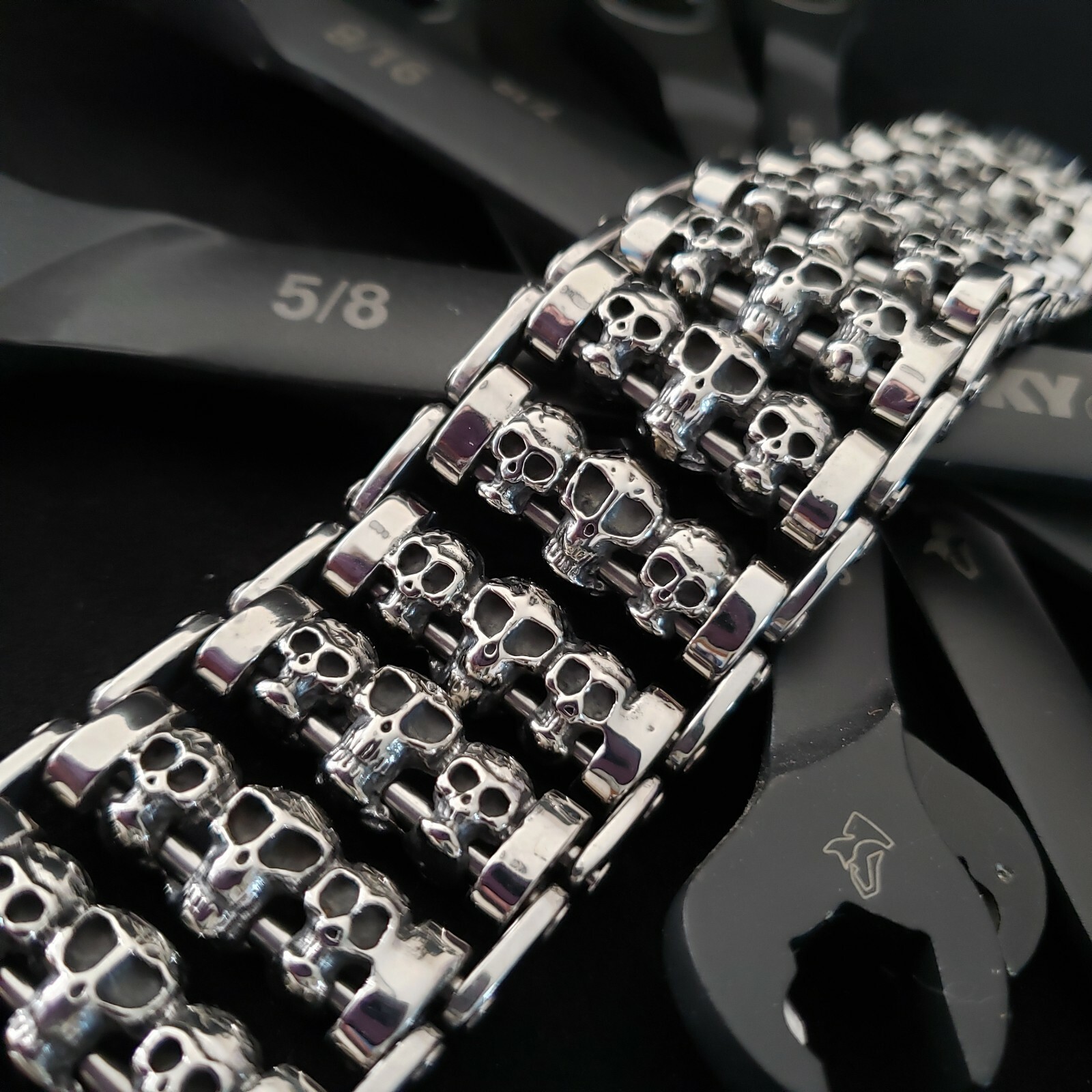 BLACKSTATIC -Premium Stainless Steel Heavy Duty Skull Bracelet w/ Metal Gift Box