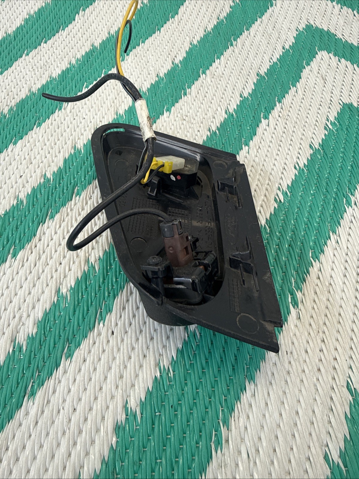 2021-2023 FORD F150 SIDE DOOR LEFT MIRROR CAMERA PUDDLE LIGHT BRACKET