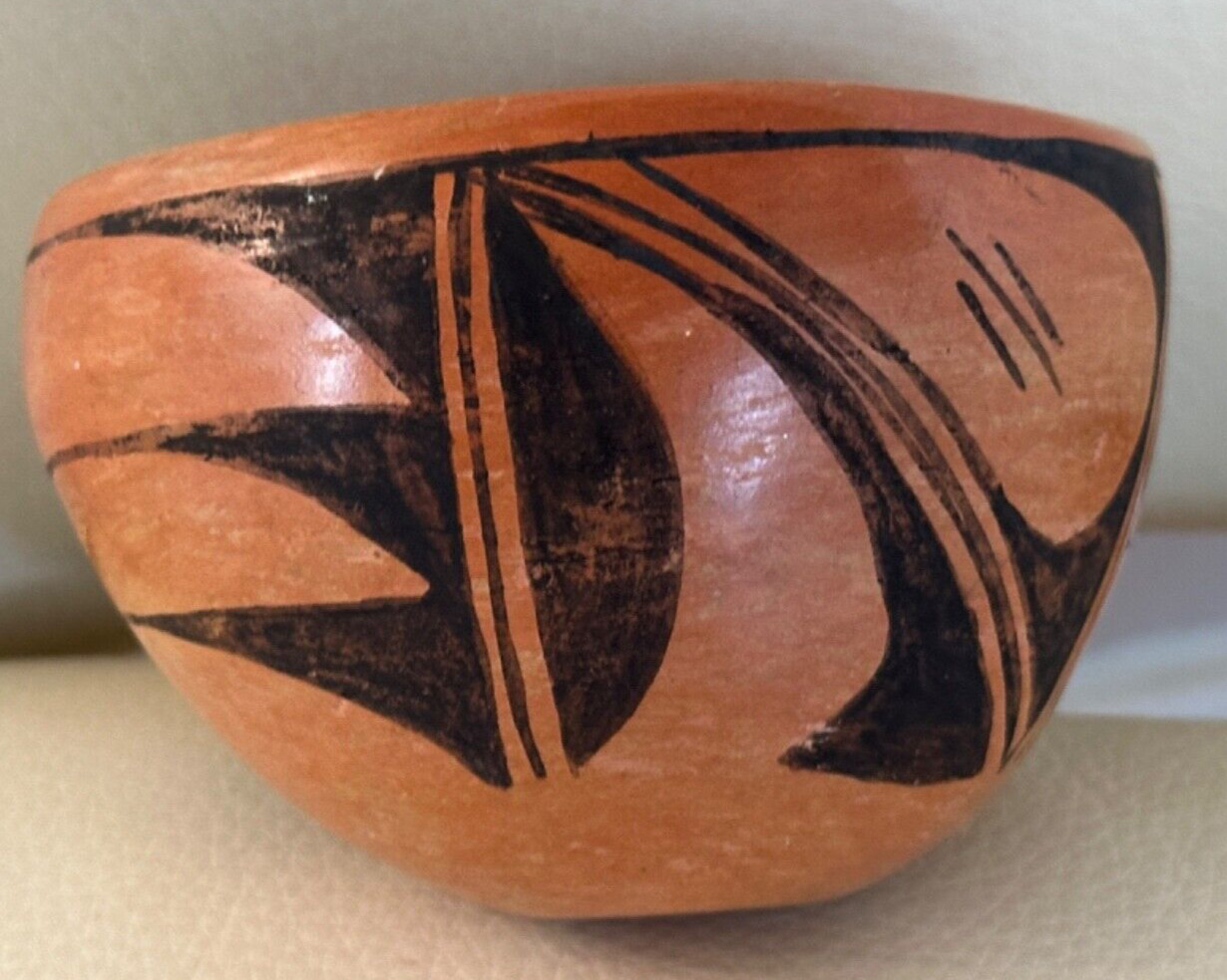 HOPI Antique Native American Pottery Bowl 3.5" x 2.5”