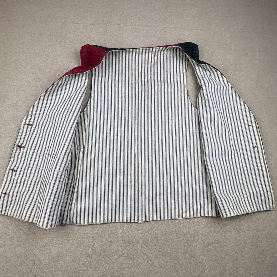 Antique Native American Wool Vest w Old Beaded Detail Cloth Lining Conch Shells