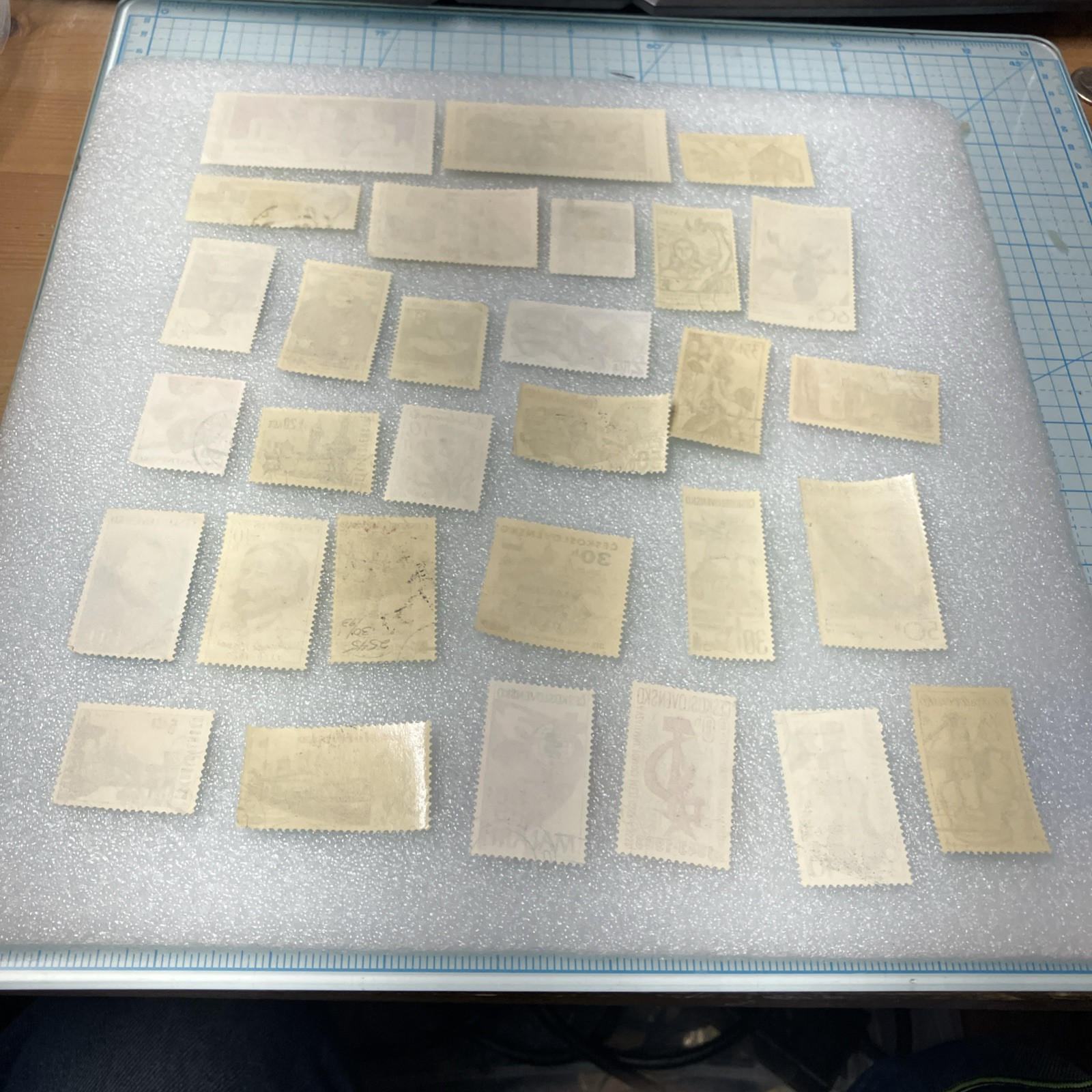 30 Vtg USED Czechoslovakia 1950-1990 Colorful Stamps, Nice Mixed Lot, $1 Ships.