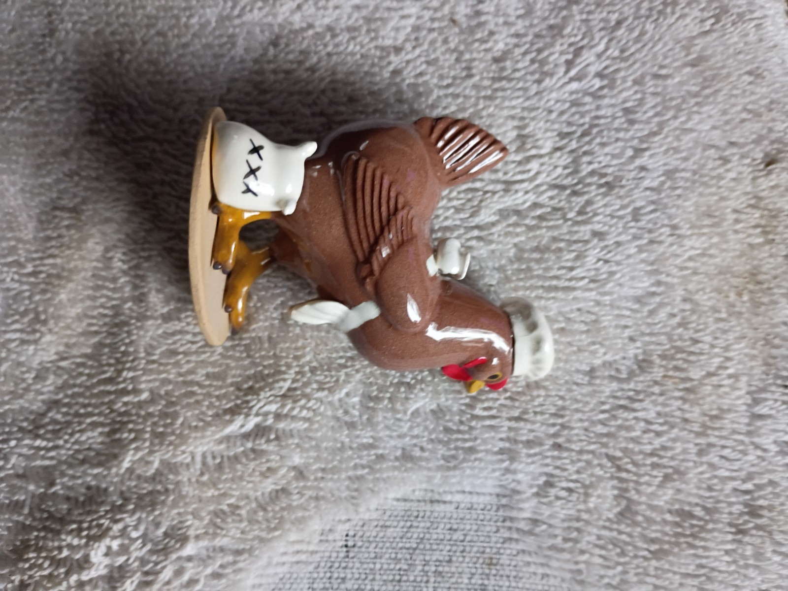 Hagen Renaker Vintage 1993 Henny Penny Chicken 2" X 2" Very Beautiful Condition