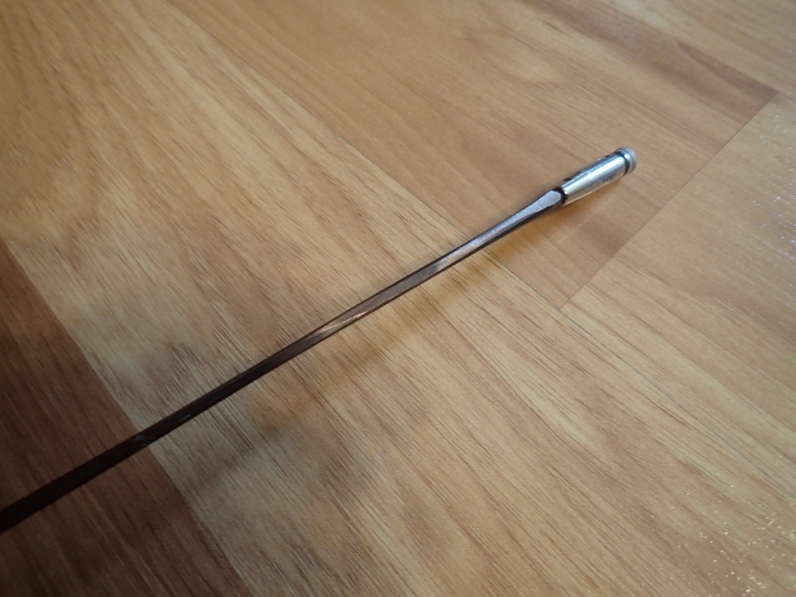 Blue Gauntlet Fencing Saber - Electric Pistol Grip 36" SG 5102