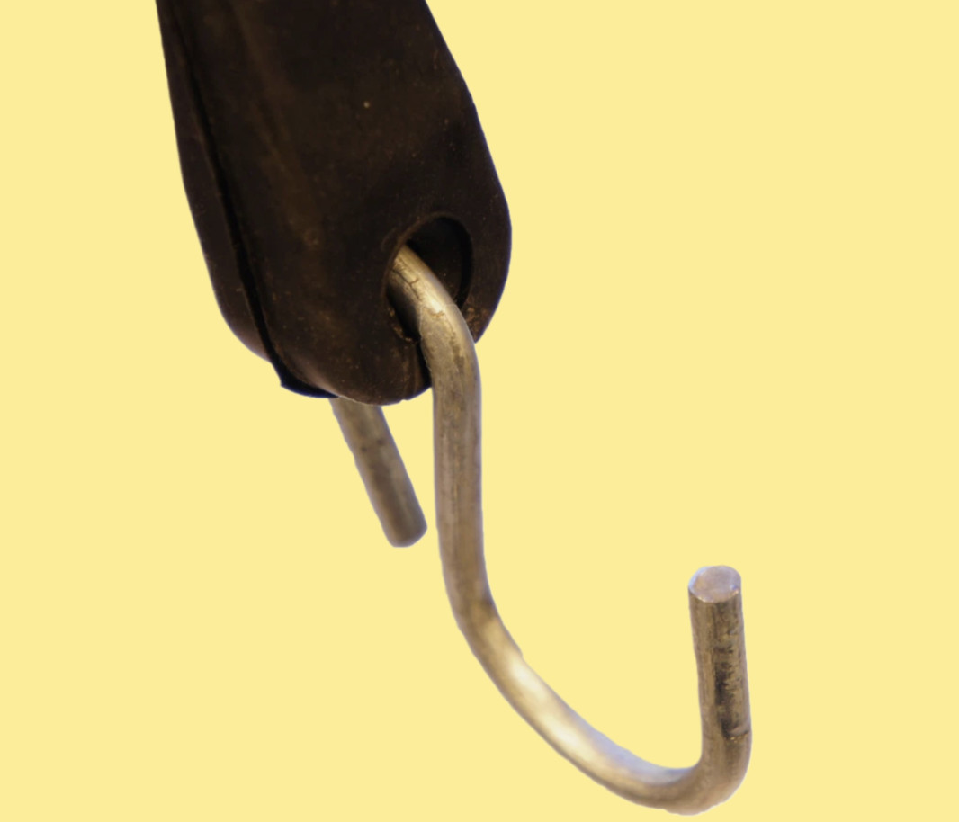 Set of 50 21-inch JB natural rubber tarp securing straps, used for securing good