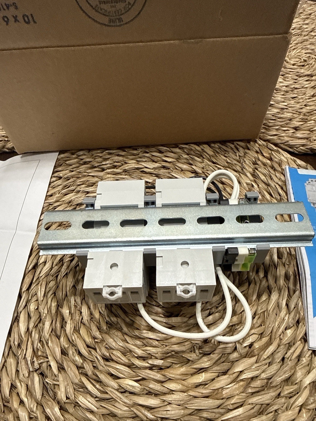 MCG USA MCGLCOE-22A-8P-120V Lighting Contactor 8P 22A 120V w Finder Relays