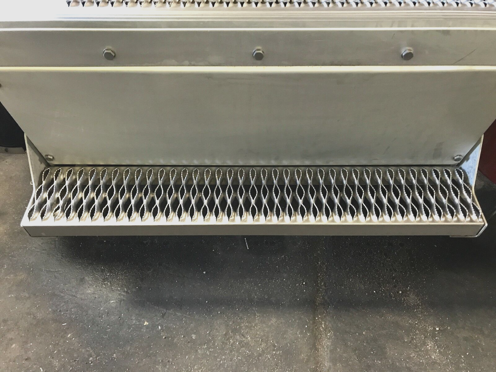 Peterbilt 388 389 DPF Box Lower Replacement Step