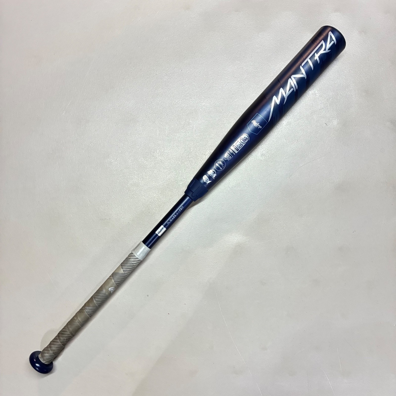 Rawlings Mantra 3.0 Fastpitch -10 Softball Demo Bat 30 / 20 Navy Blue 2 1/4"
