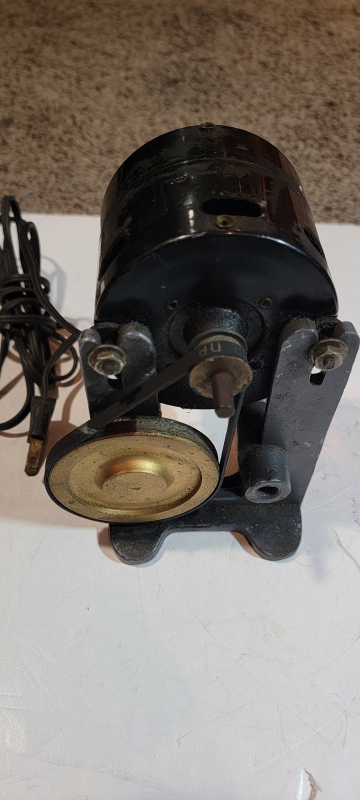 Vintage Electric Piston Aquarium Air Pump Dynamaater Glo-Jet Marvel