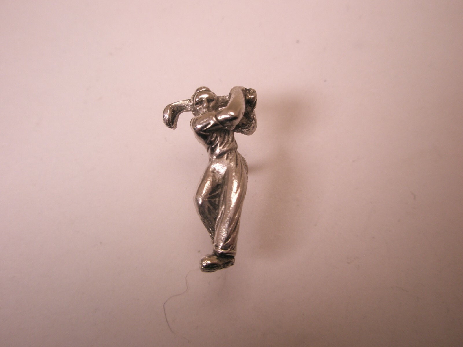 Golfer Golfing Follow Thru Vintage Tie Tack Lapel Pin club tournament l pga m118