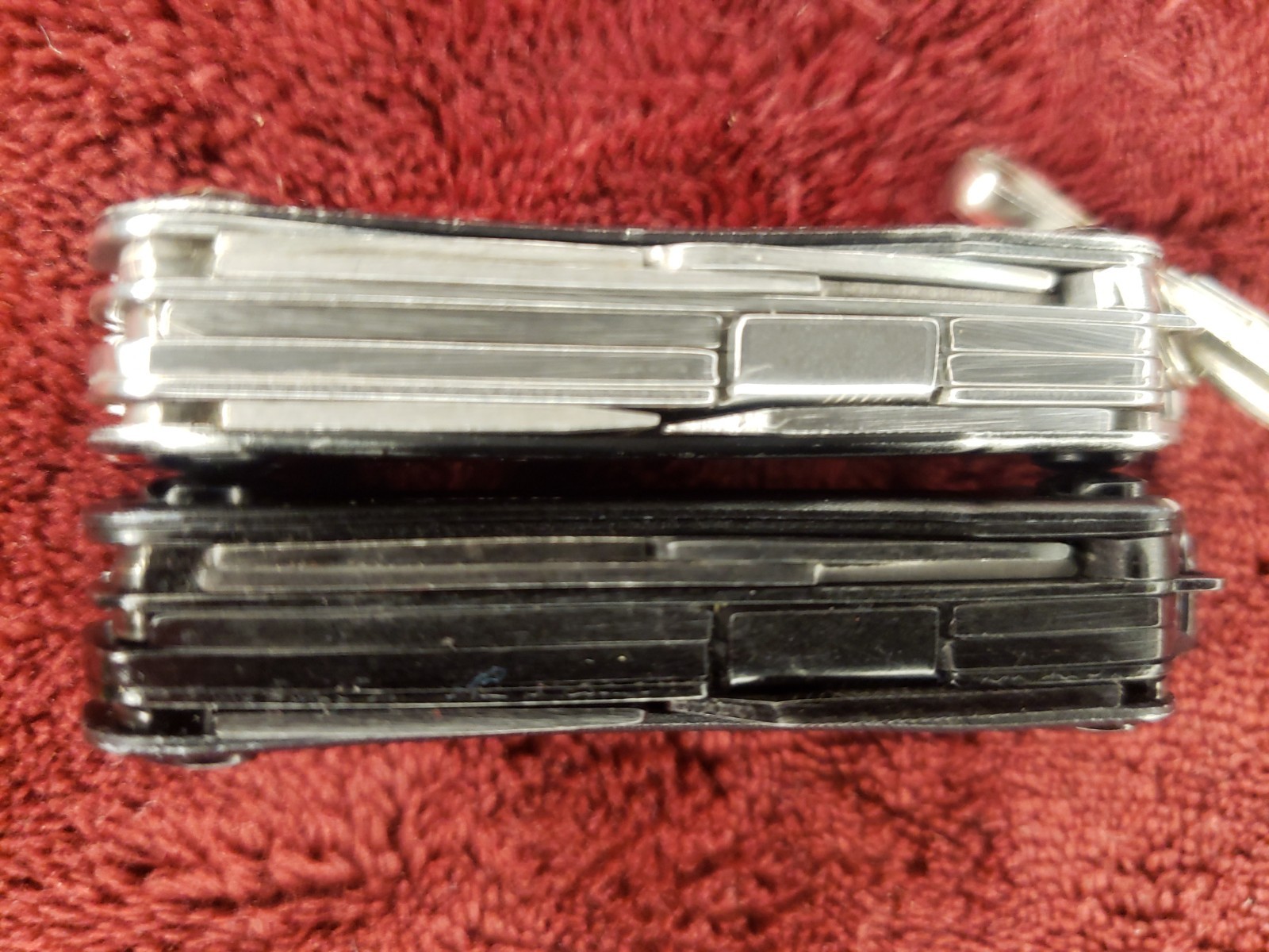 🔪🔪 Lot of 2 Gerber Multi Tool Dime multiplier Black & Red