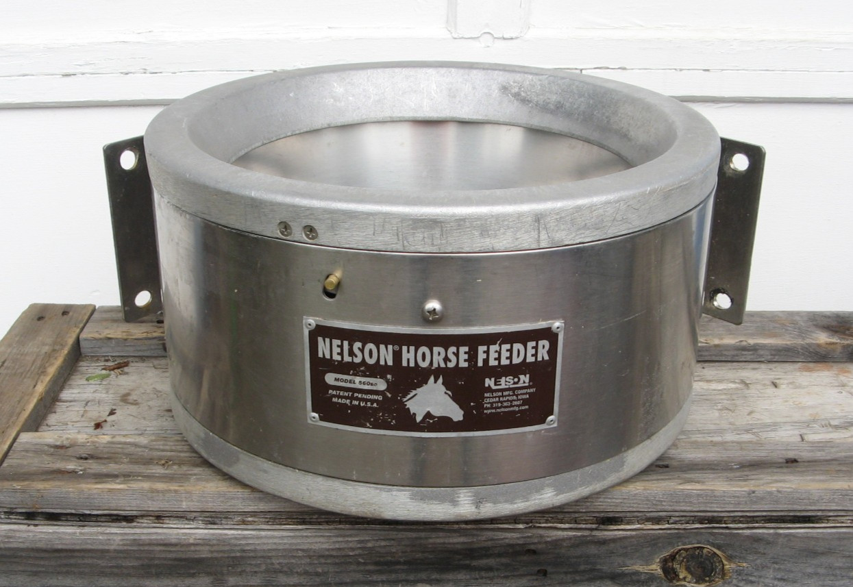 NELSON 560-SE 13qt. HORSE FEEDER Corner-Mount Stainless Steel