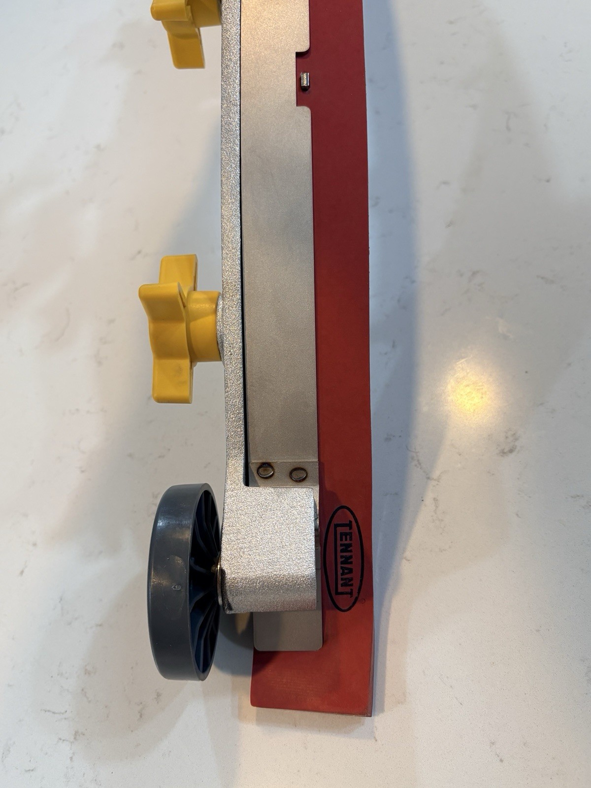 Tennant 9000139 - Genuine OEM Squeegee Assembly Kit 650MM. T7/SSR. Ships free