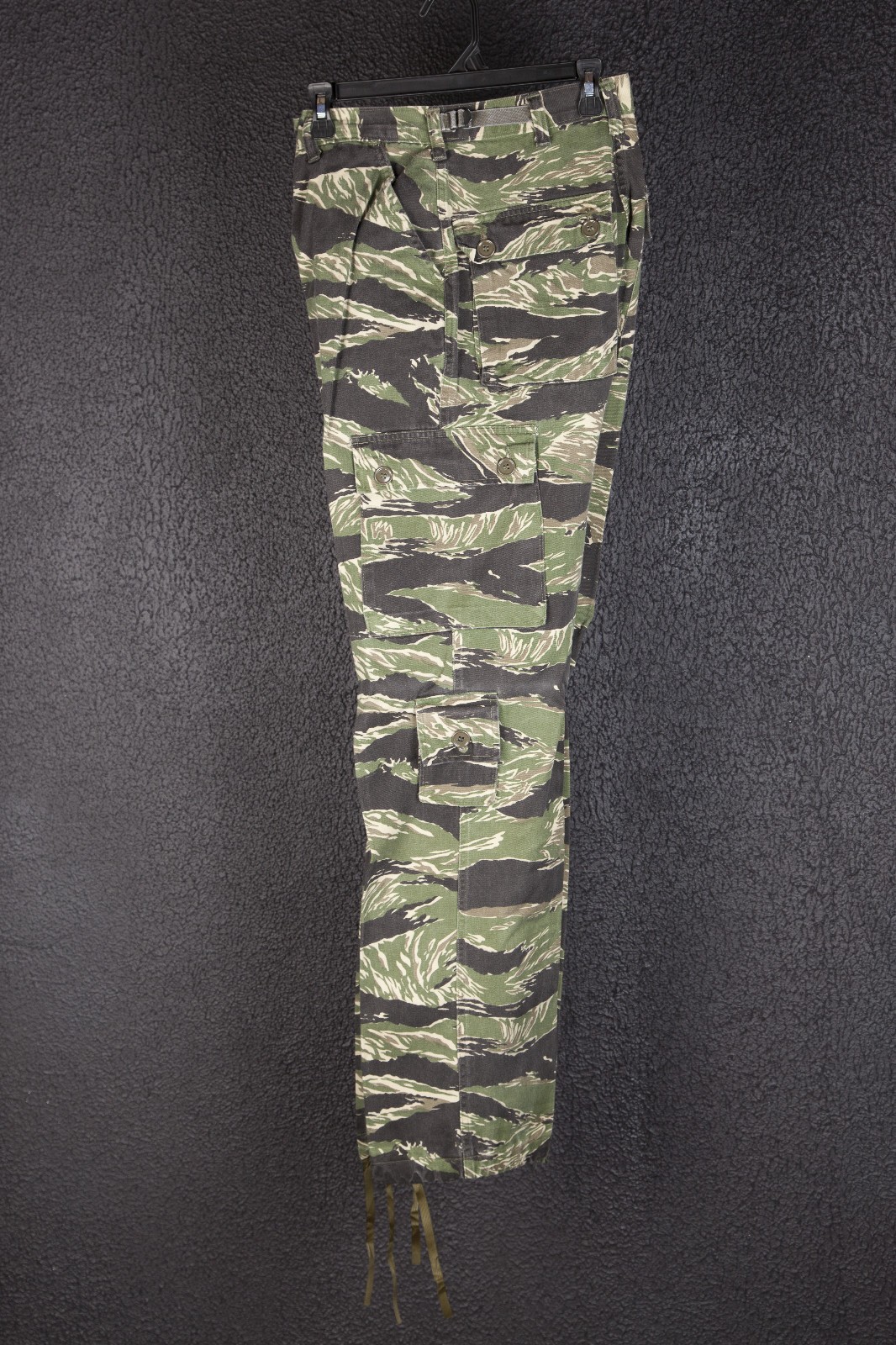 Tiger Stripe Products Shirt (Med) & Pants (Small) Vietnam REPRO (OPFOR Patches)