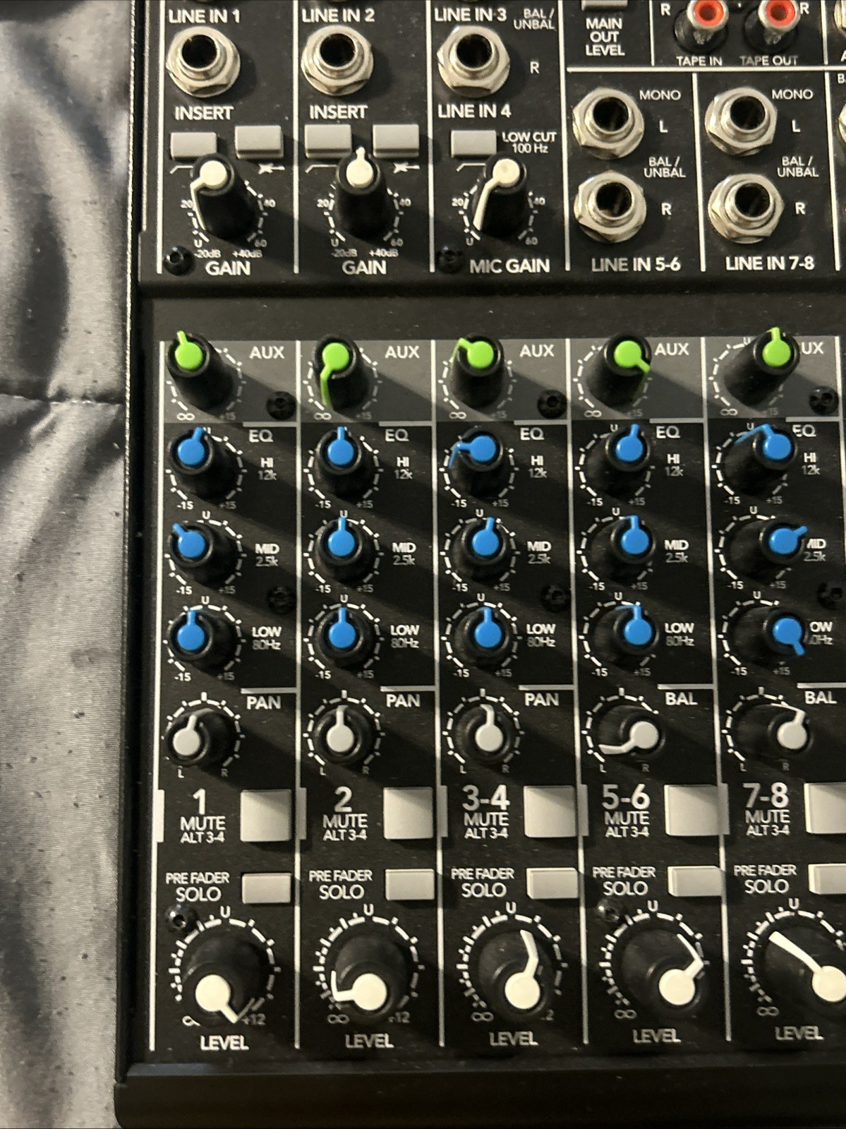 Used Mackie 802VLZ4 8-Channel Ultra Compact Mixer Clean No Power Cord