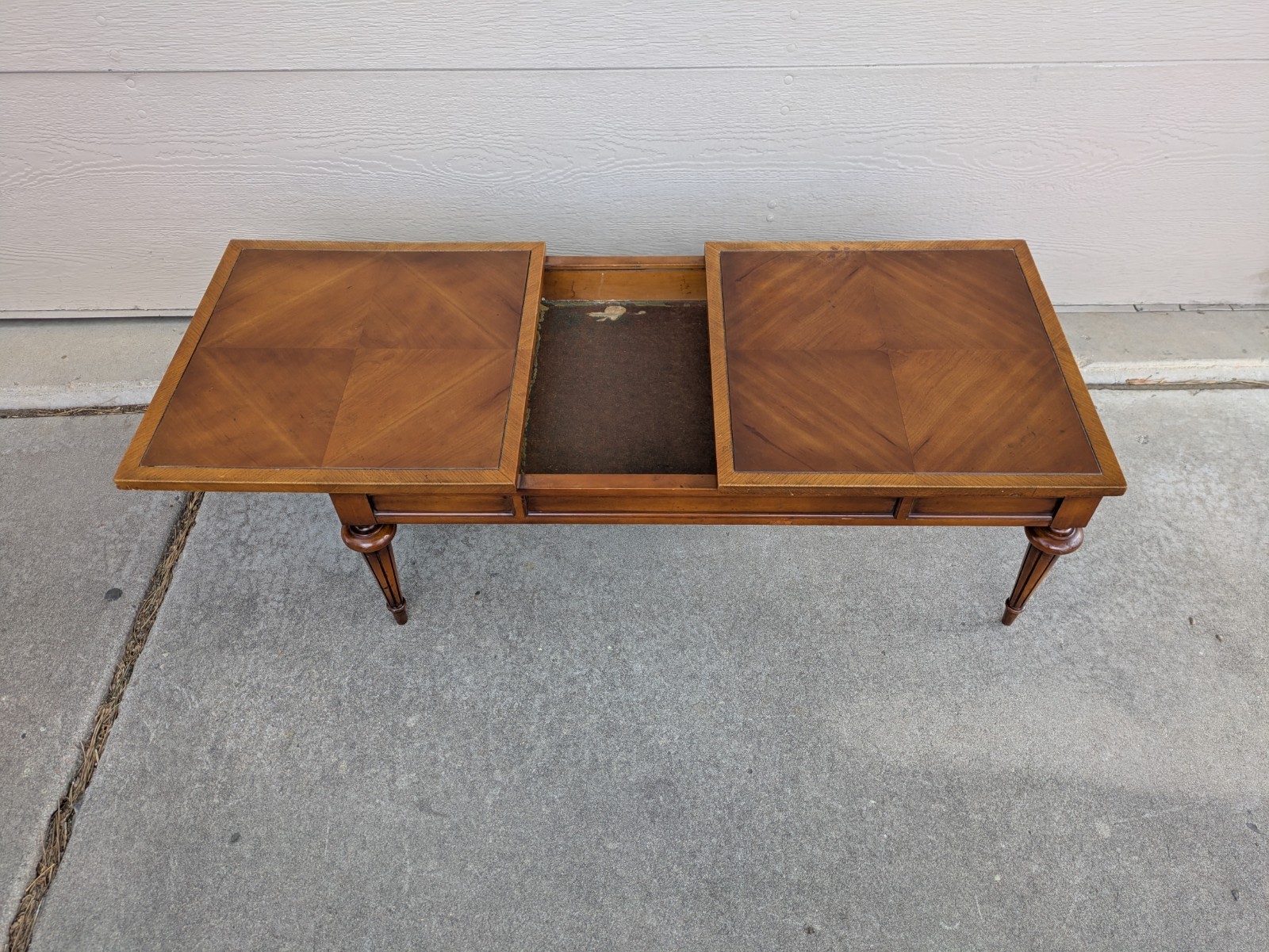 Vintage 1955 Lane Sliding Top Cocktail Coffee Table w Hidden Storage MCM 370