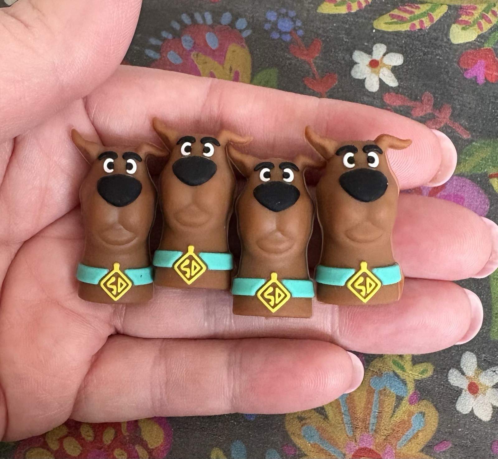 4 Piece 3D Brown SCOOBY Dog Silicone Focal Beads DIY Jewelry Pens+ NEW