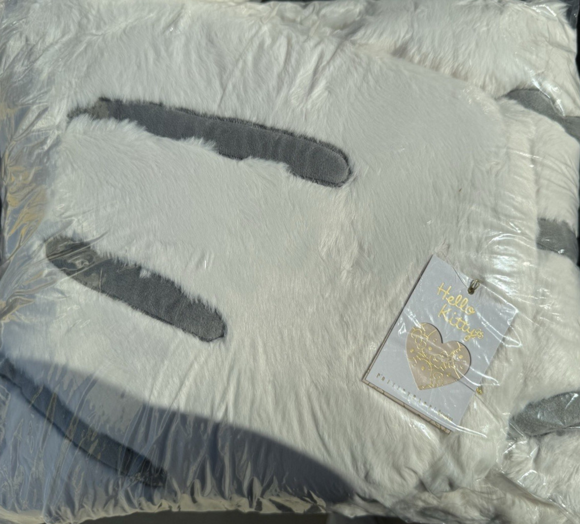 Pottery Barn Teen Hello Kitty® Polar Bear Bean Bag Chair Slipcover - 31" - New