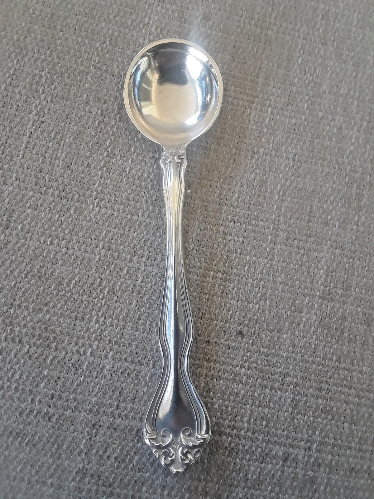 1940 WESTMORELAND George & Martha Washington Sterling Silver Salt Spoon Brooch