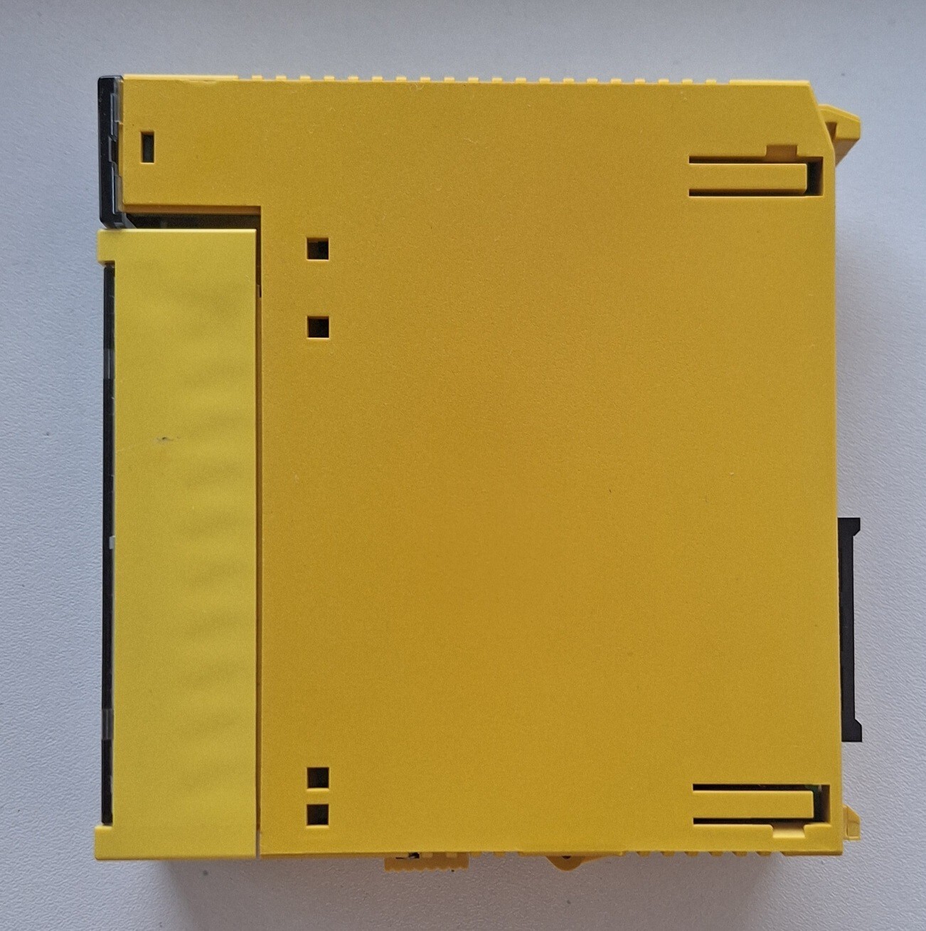 Fanuc A03B-0819-C052 analog output module ADA02A.