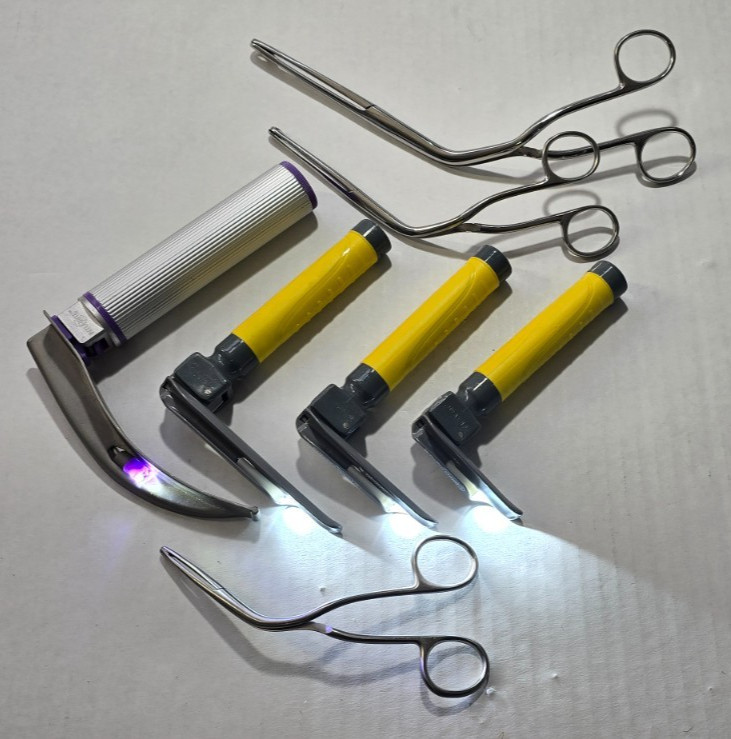 Flexicare Laryngoscope Miller#00,0,1 Mac#3 Blades W- Handle Magill Set of 3