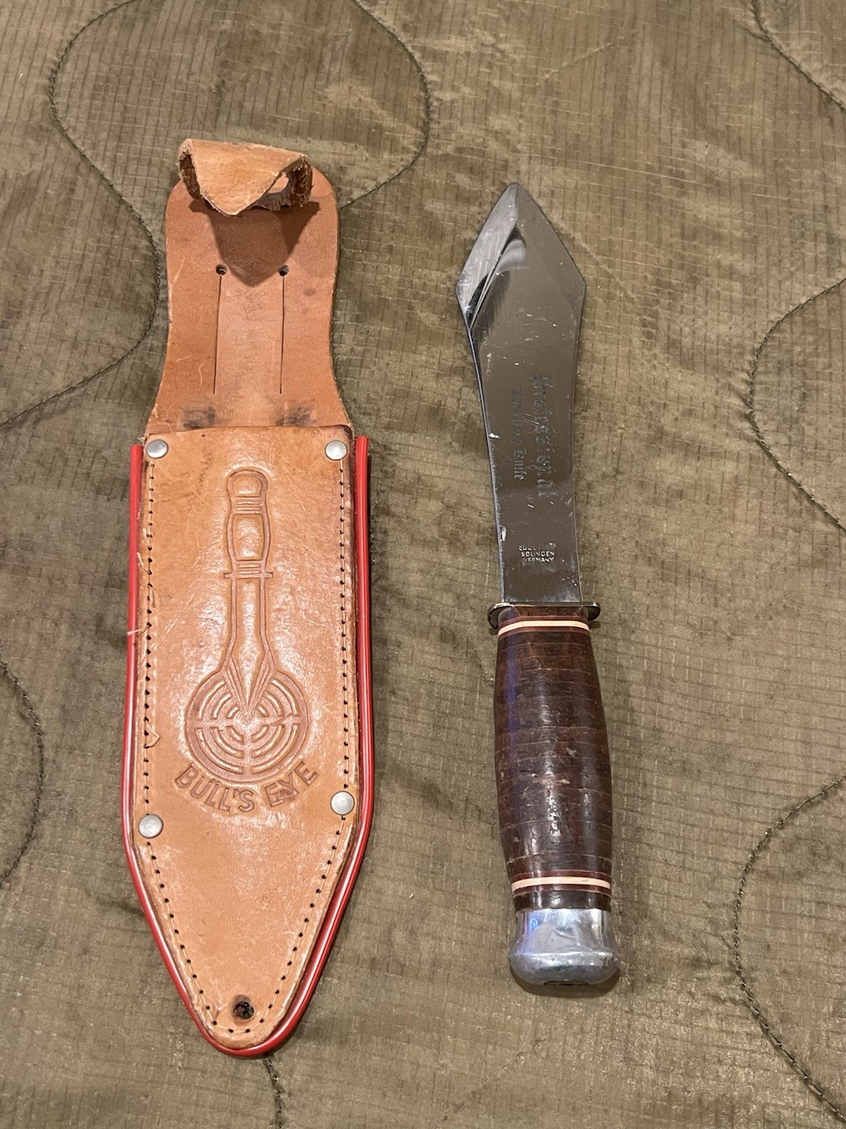Vintage Edge Mark BULL’S EYE Throwing Knife w Sheath- Solingen Germany