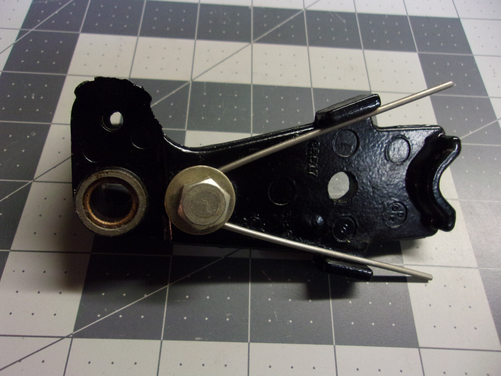 Mercury Quicksilver 45517A2 Actuating Lever Assy 13051A4 Mercruiser 5.7L GM 350