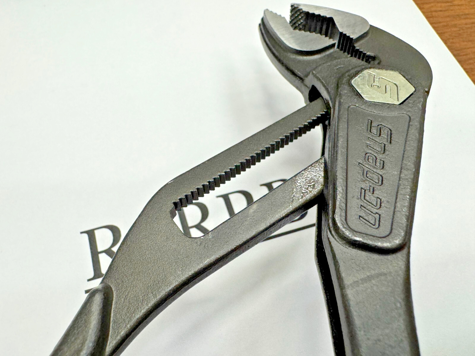 Snap-on Tools RARE NEW ADJUSTABLE FINE TOOTH Soft Grip Water Pump Pliers AWPBX10