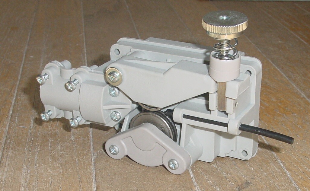 Wire feed motor for Chicago Electric Dual Mig 131 / 151 wire feeder welder 12v