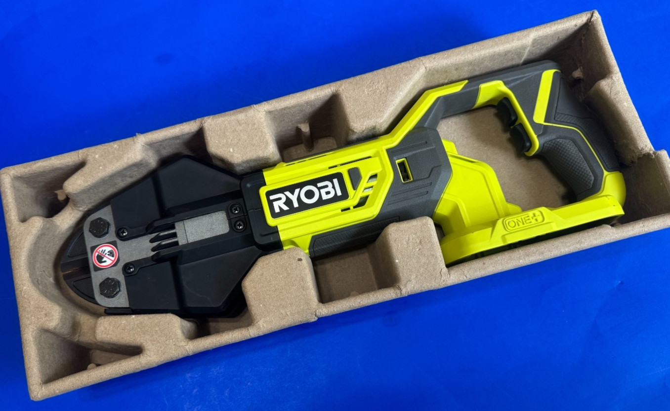 Ryobi 18V Cordless Bolt Cutters (Tool Only) P592 BOX OPENED