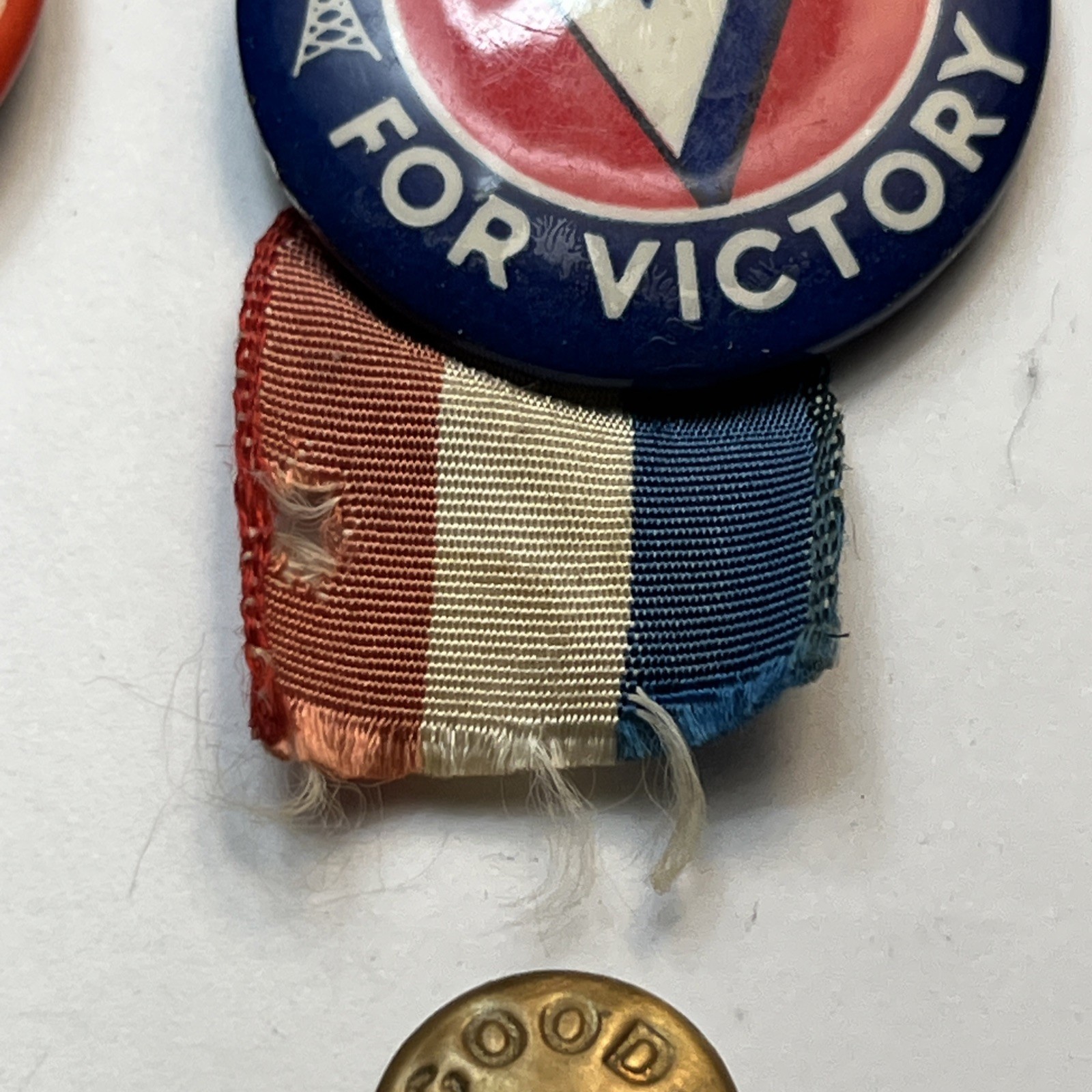 Lot of 4 Original WWI US WELCOME BUDDY V Victory Good Girl Mass MA Button Pin