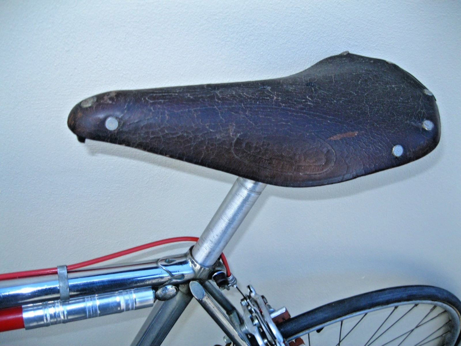 Rare Vintage 1960/Tack ,Road Race bicycle Uncommon parts, Display or ride. 54/55