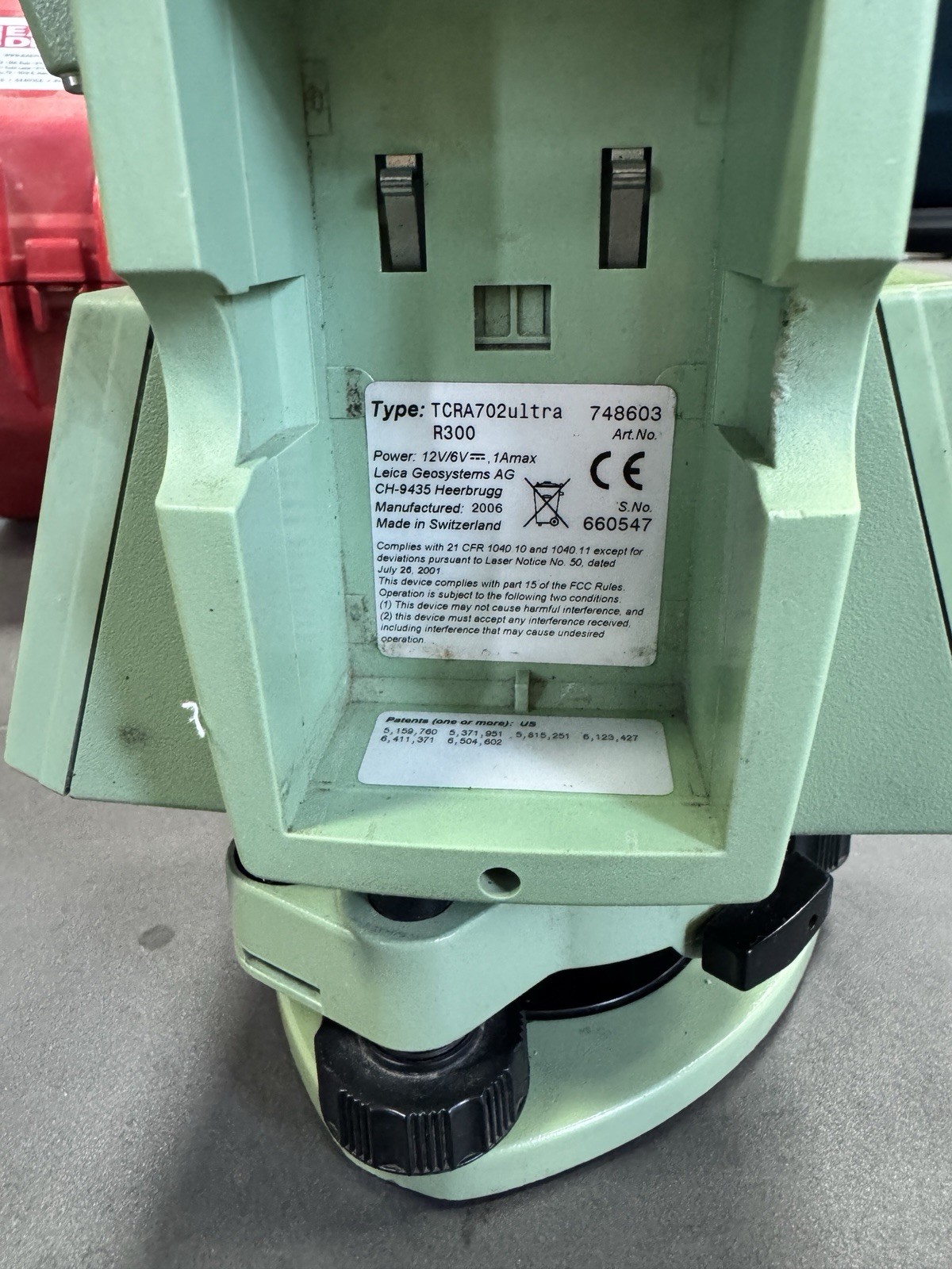 Leica TCRA702 ULTRA 2" R300 Reflectorless Motorized Auto Target Total Station