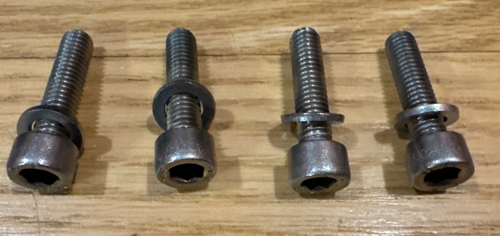 Leica 5000B with four Fluorescence Filter Cubes