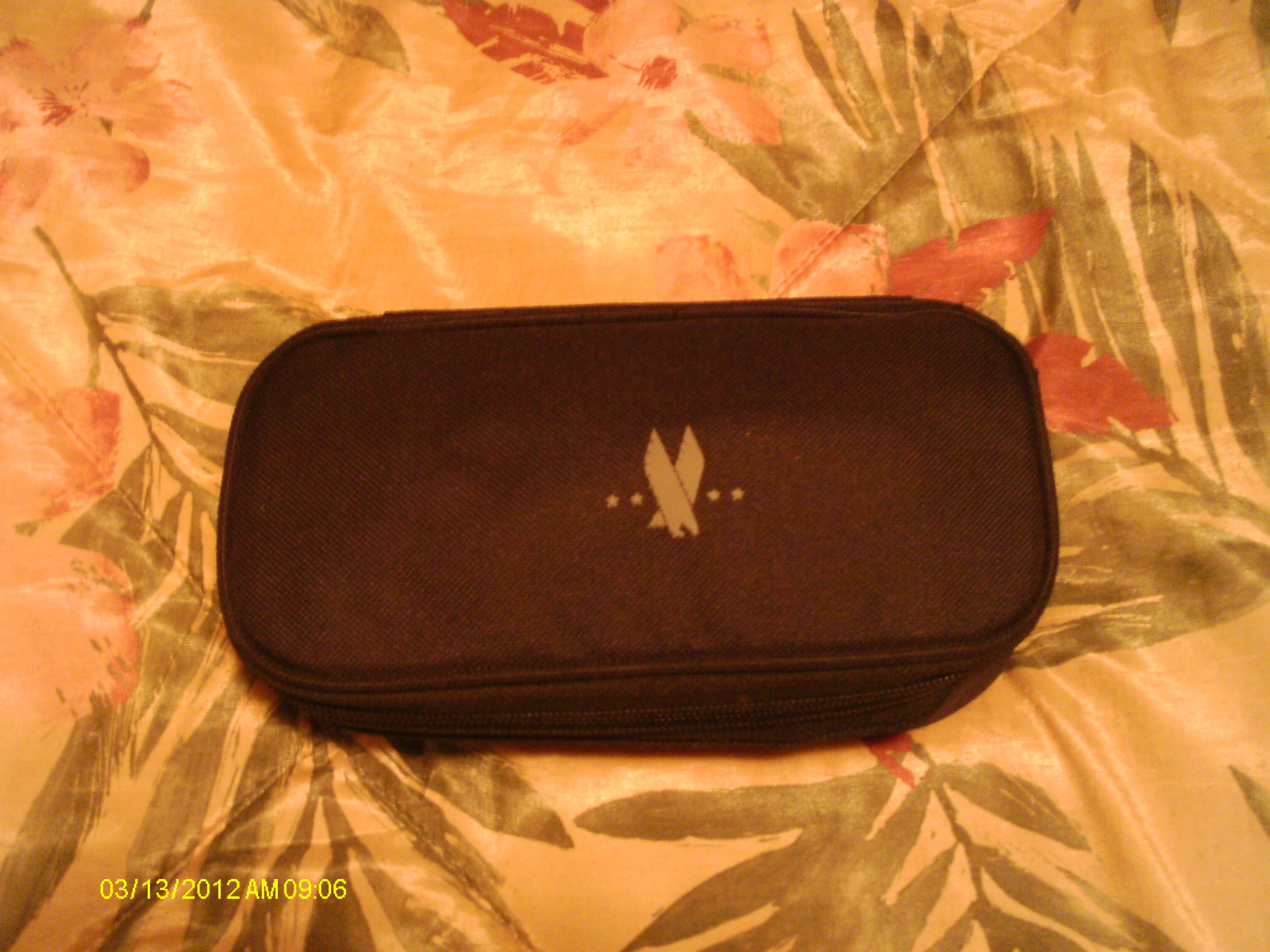 PEDAL STEEL GUITAR * * * ZIPPERED BAR - PICK & STRING BAG