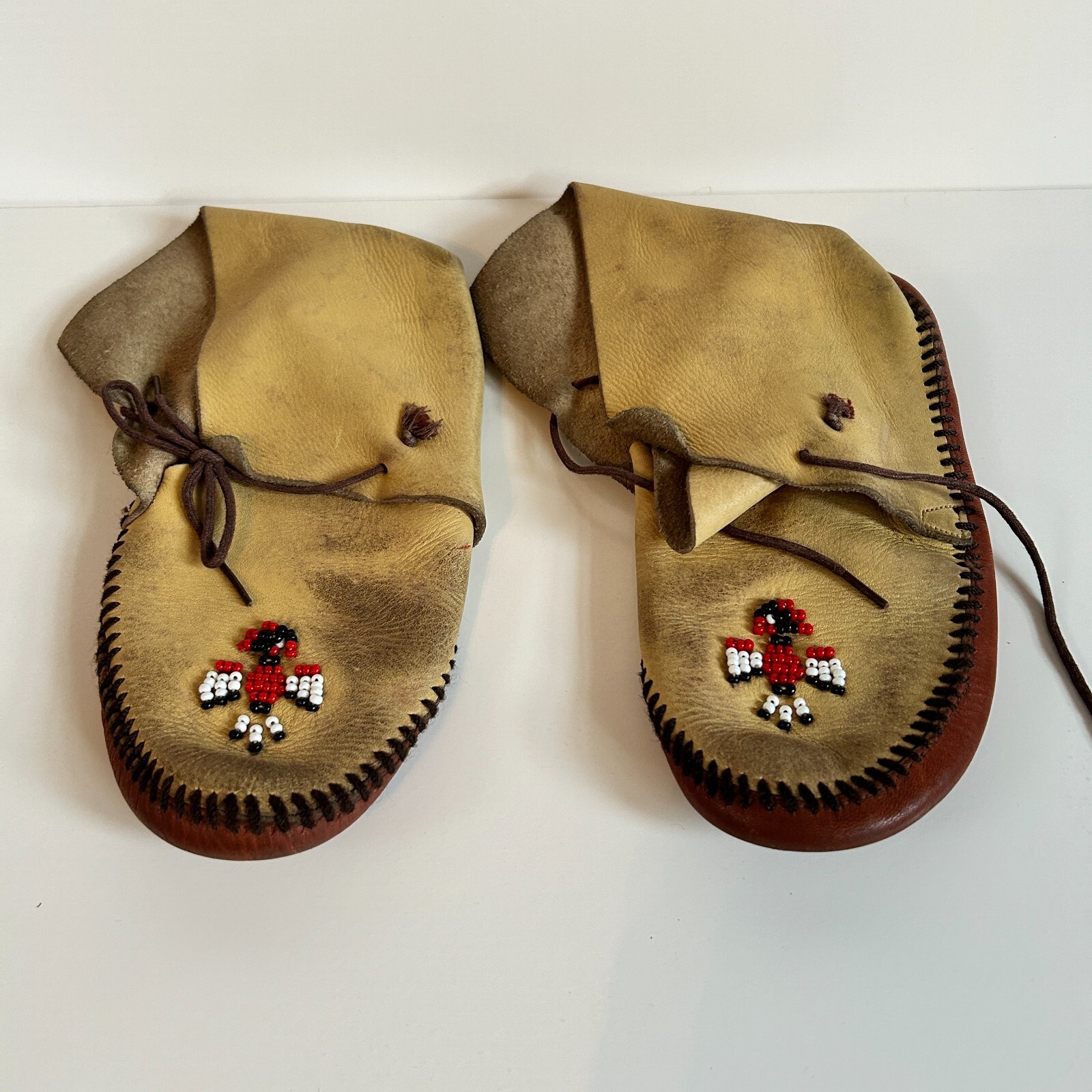 Vintage 8" BEADED Thunder Bird LEATHER NATIVE AMERICAN INDIAN MOCCASINS BOOTIES