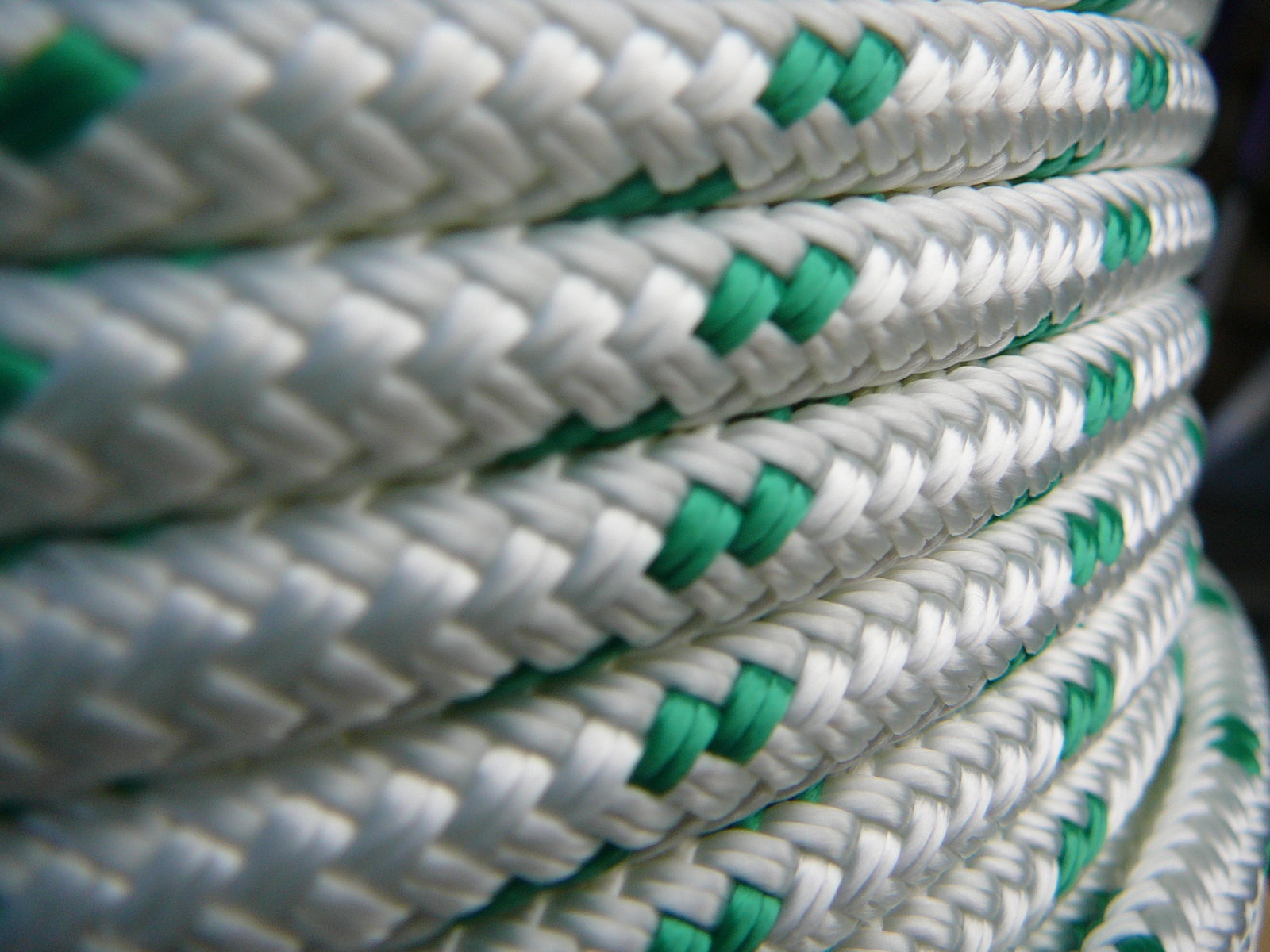 NovaTech XLE Halyard Sheet Line, Dacron Sailboat Rope 5/16" x 100' White/Green