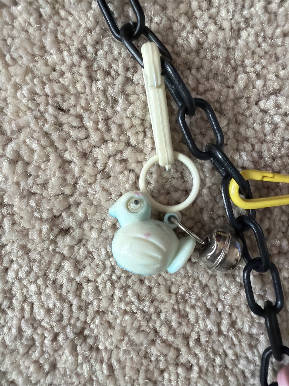 VNTG 80’s Plastic Bell Charm Necklace Chain Clip On Charms Crab Cherries Guitar