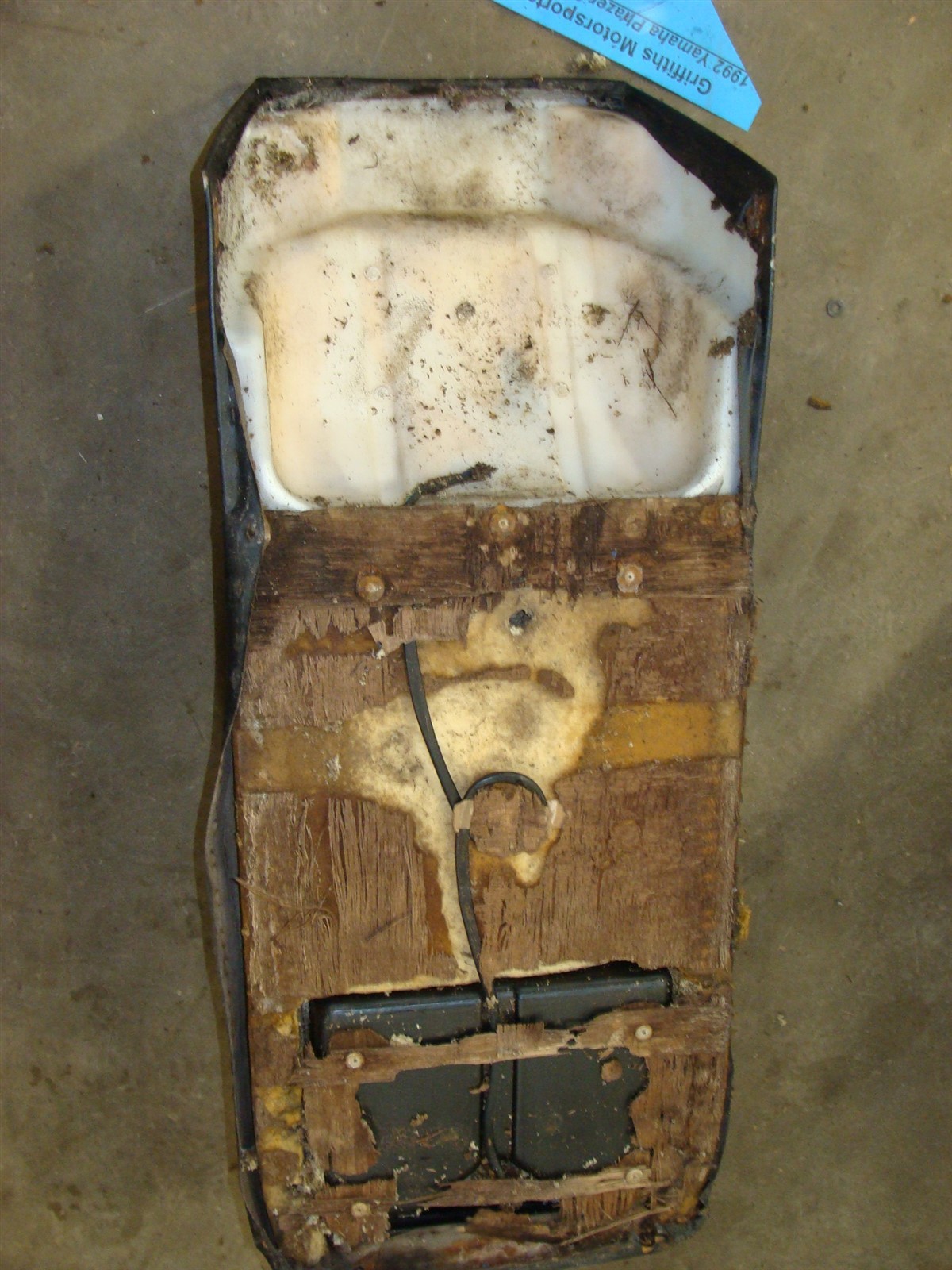 1992 YAMAHA PHAZER 2 II PZ480e seat, needs new base and trunk flap