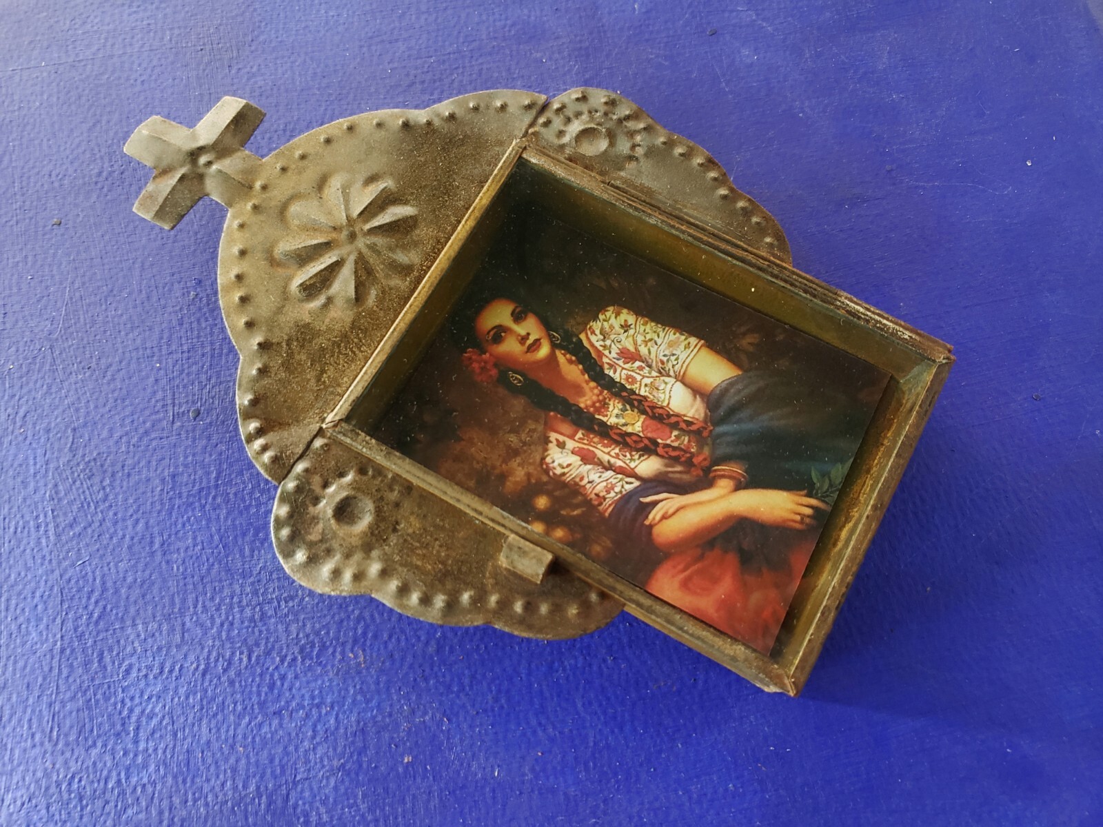 Rustic Mexican tin nicho Beautiful Mexican Señorita senorita lady maria folk art