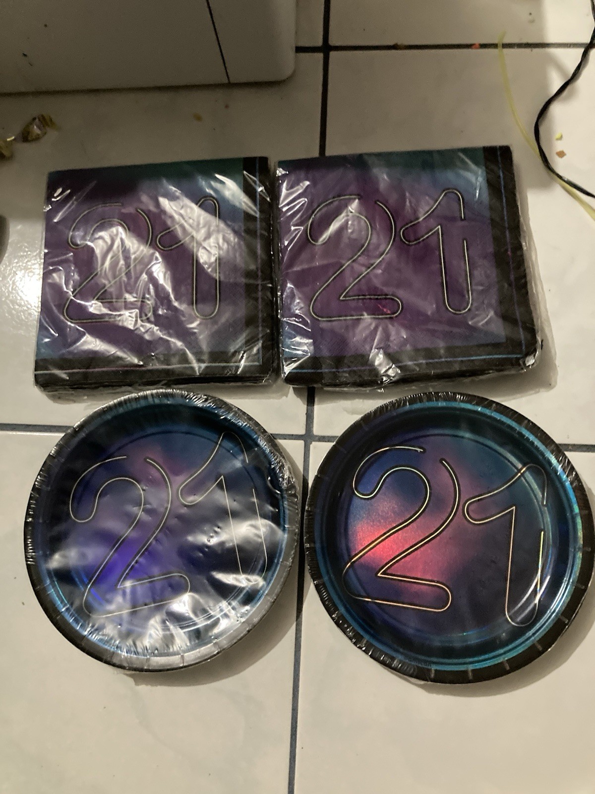 21 Birthday Party Supplies 16 PLATES & 32 NAPKINS AMSCAM 21st Dish Lot