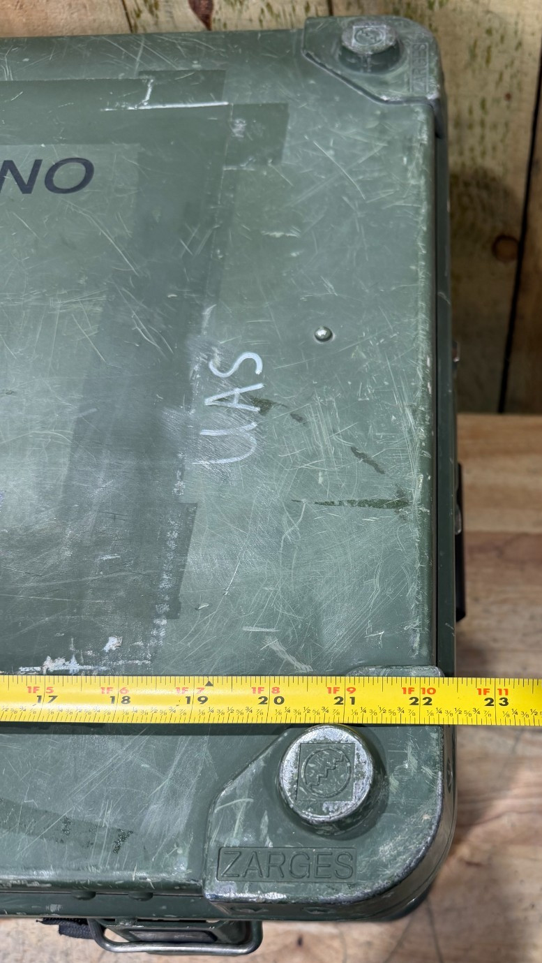 Zarges Metal K470 22.5x18x13.5" Military Surplus Storage Case Green